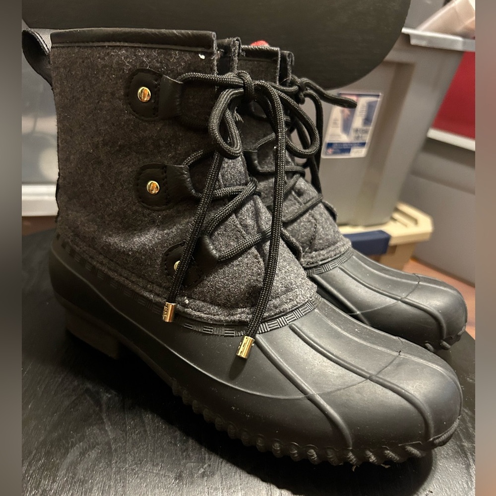 Tommy Hilfiger Black Duck Boots